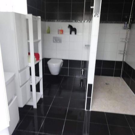 Chambre Avec Salle De Bain Privatisee Avec Petit Dejeuner Compris オーソンヌ エクステリア 写真